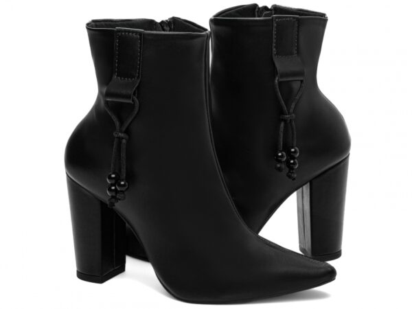 Bota Cano Curto Preto Salto Quadrado Grosso Torricella AVS 65-14A