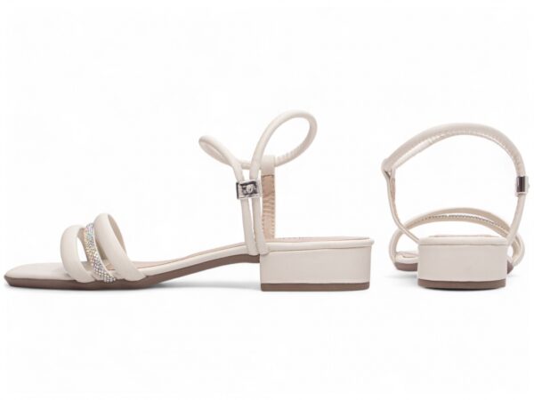 Sandália Feminina Salto Baixo Off White Torricella AVS 1.003C