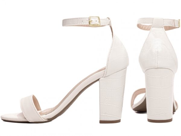 Sandália Feminina Tamanco Salto Grosso Off White AVS 8060B