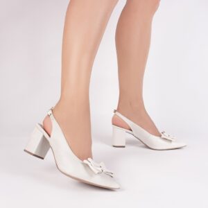 Sapato Scarpin Salto Baixo Off White Torricella AVS 683D