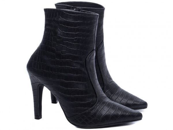 Bota Cano Curto Feminina Salto Alto Fino Macio AVS 65020A