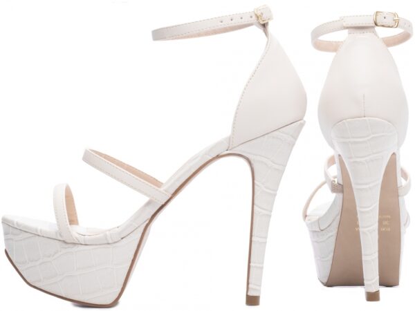 Sandália Meia Pata Feminina Salto Fino Off White Torricella AVS 1.204B