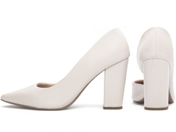 Sapato Scarpin Abertura Lateral Salto Off White Grosso AVS 65-05B