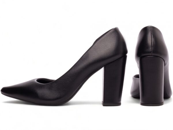 Sapato Scarpin Abertura Lateral Salto Preto Grosso AVS 65-05A