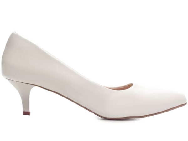 Sapato Scarpin Salto Fino Baixo Verniz Off White 9300-01B_AR